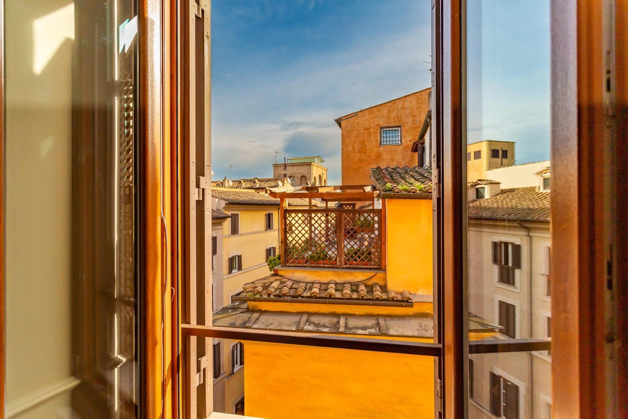 La Mongolfiera In Navona Roma